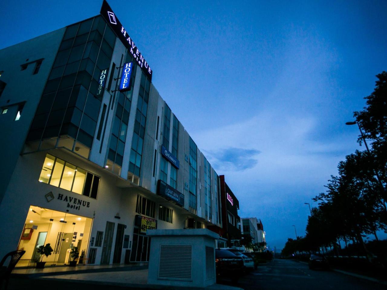 Havenue Hotel Shah Alam Bagian luar foto